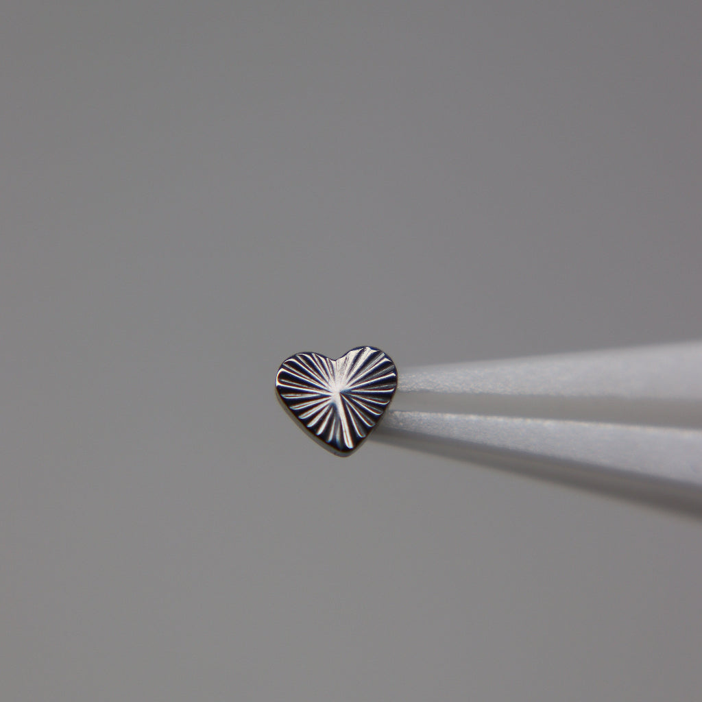 LABRET CORAZÓN DIAMANTADO