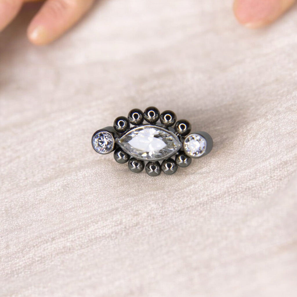 LABRET AMARIS