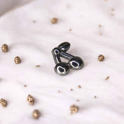 LABRET CHERRY