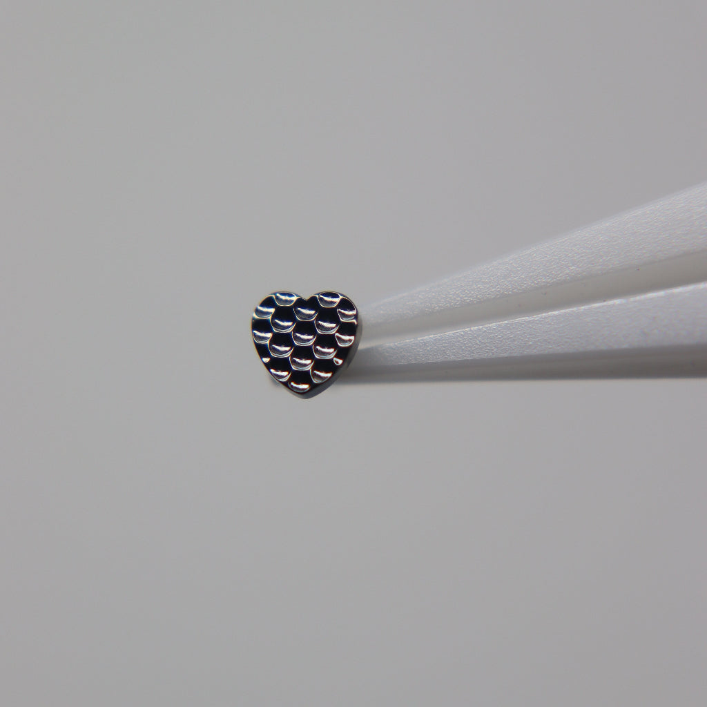 LABRET CORAZÓN EN CORTE CIRCULAR