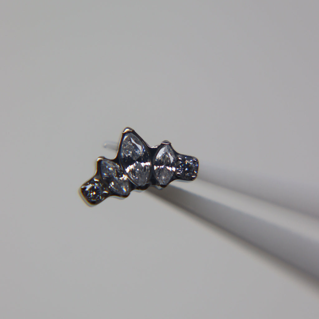 LABRET ZARINA