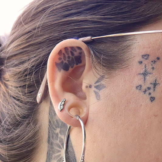 LABRET PLUMA