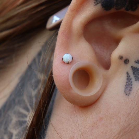 LABRET NAIYA