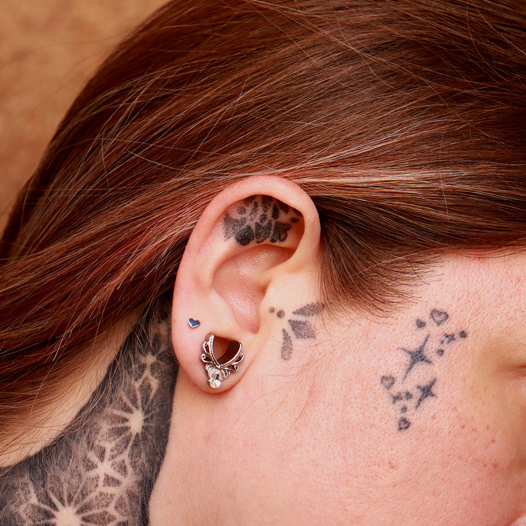 LABRET CORA