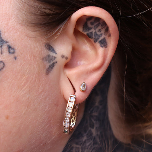 LABRET NAYLA