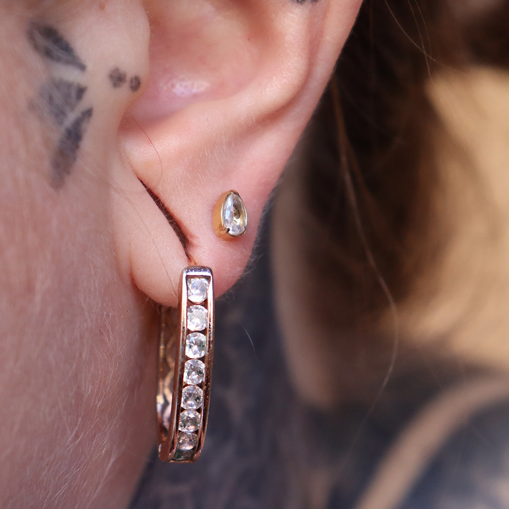 LABRET NAYLA